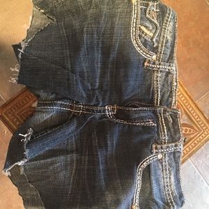 Hydraulic short shorts